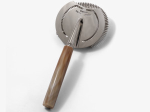 Барный фильтр из рога и нержавеющей стали