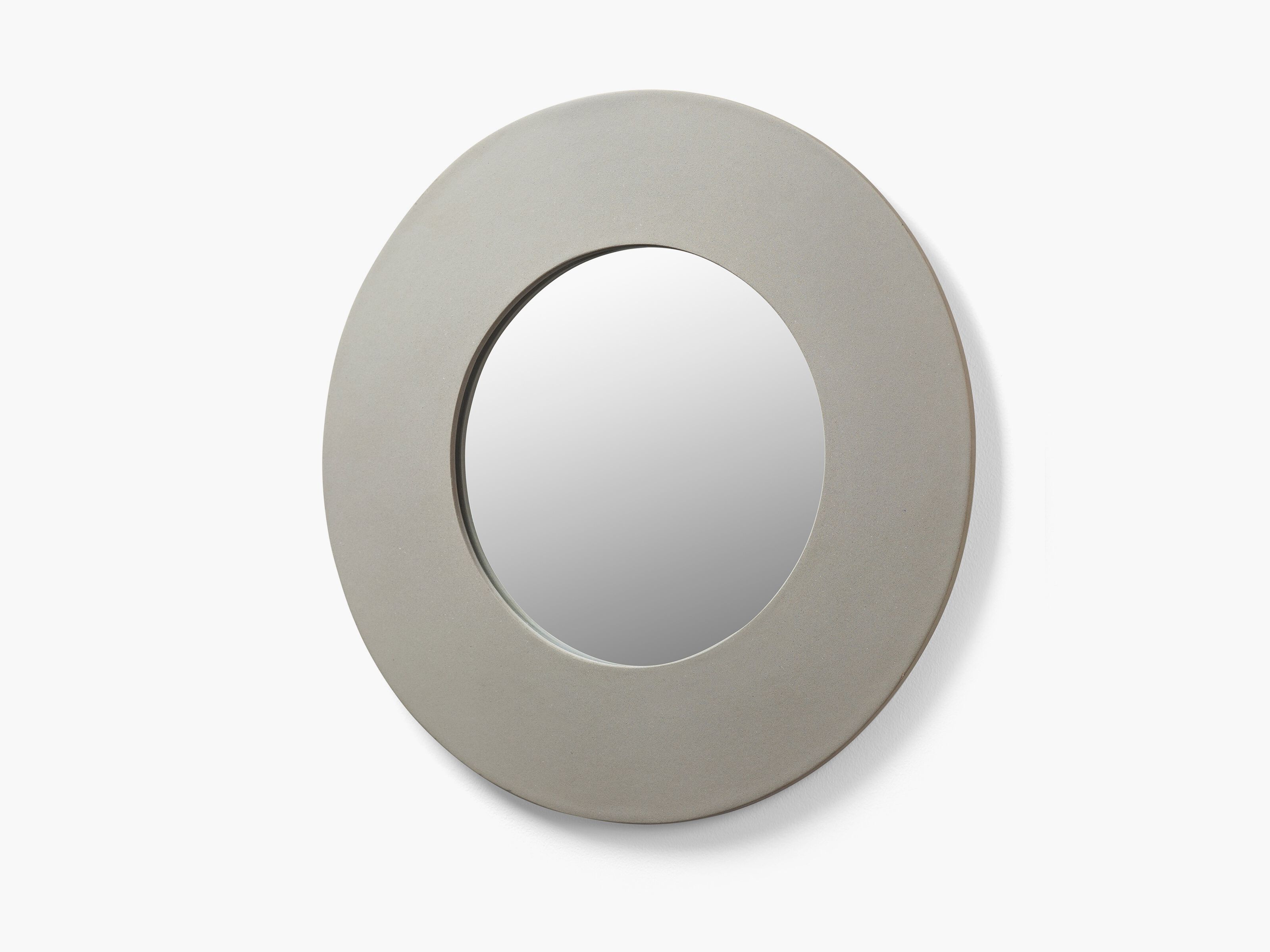 Настенное круглое бетонное зеркало Serax Terres de rêves ARCH-00102248