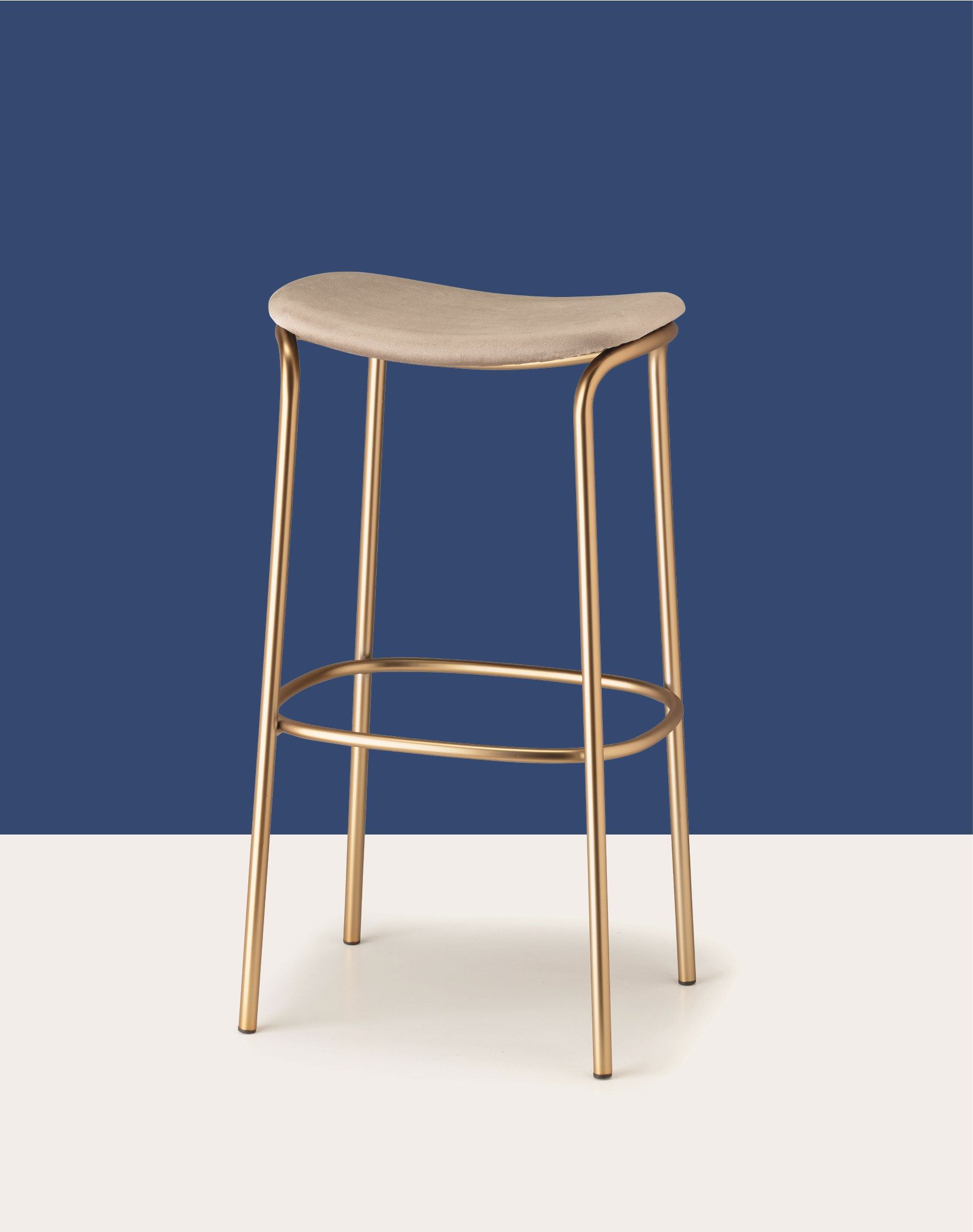 Высокий мягкий стул с подставкой для ног S-CAB Trick ARCH-00081920