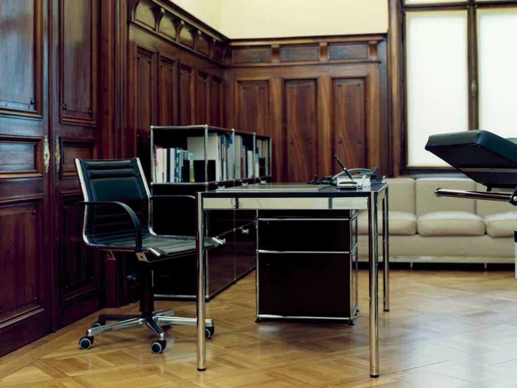 Металлический офисный комод с колесами USM USM Haller System ARCH-00023780 - Вид №5