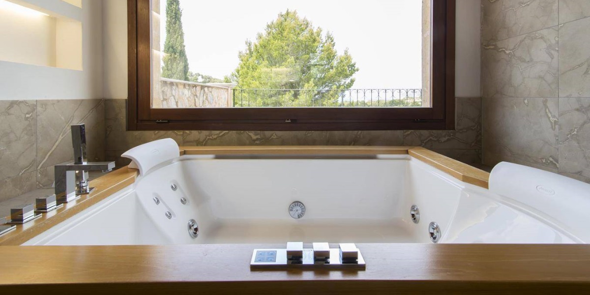 Ванна встроенная с гидромассажем "TOP" Aura Plus 9F43-335 Jacuzzi 9F43335 - Вид №1