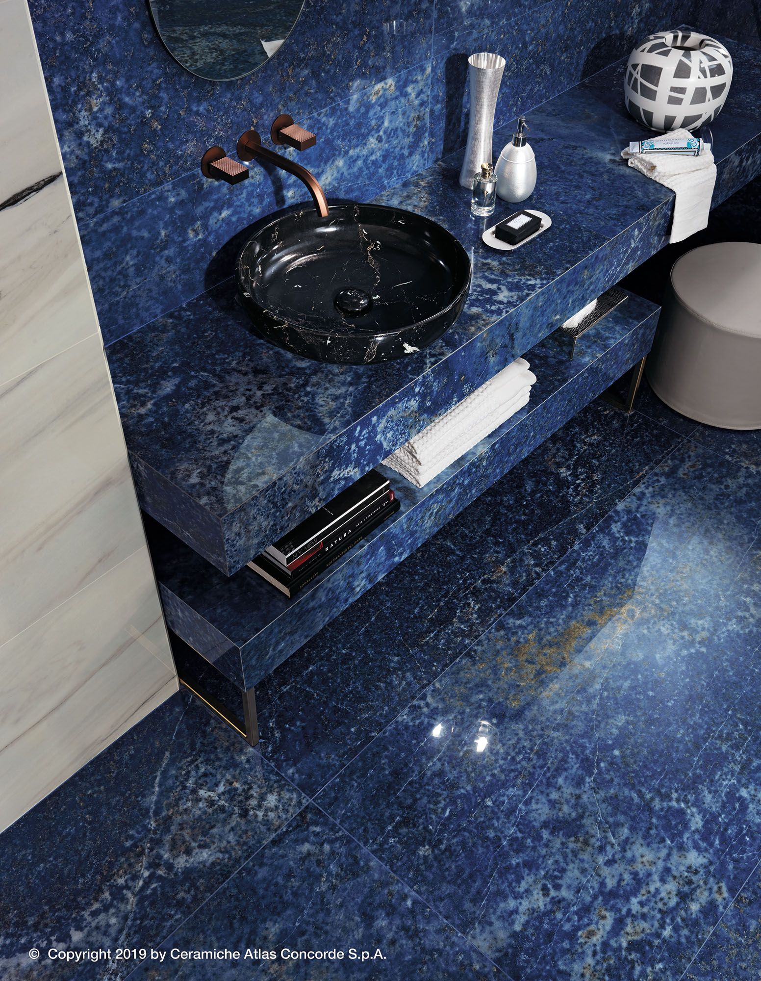 Белое керамическое покрытие с эффектом мрамора Atlas Concorde Marvel Dream ARCH-00073412 - Вид №10