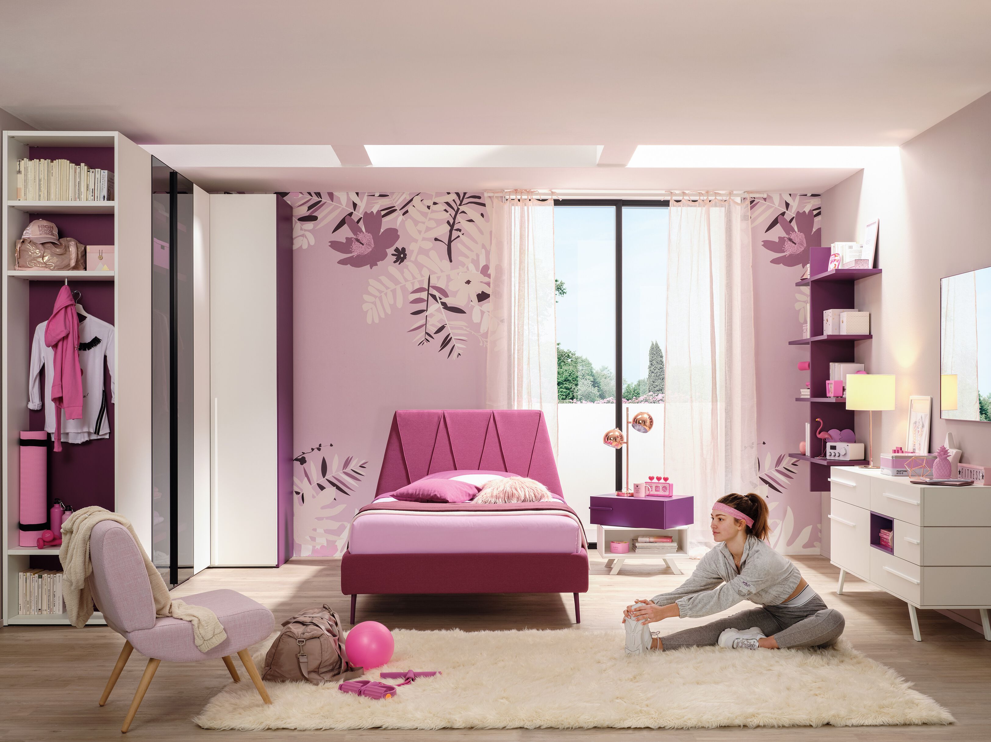 Спальня с угловым шкафом и стеклянными дверцами Moretti Compact YC312 ARCH-00082514