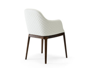 Кожаный стул с подлокотниками