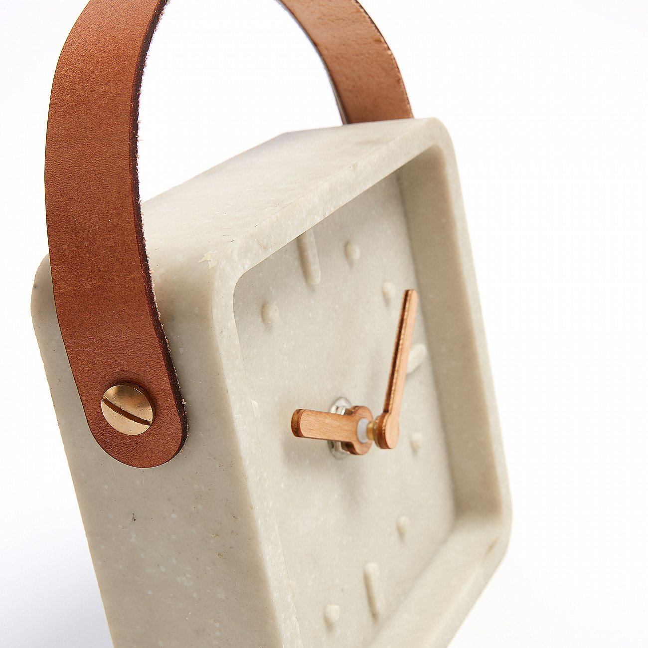 Часы настольные с ручкой квадратные бежевые Mercy от La Forma LA FORMA  344336 Бежевый  - Вид №1