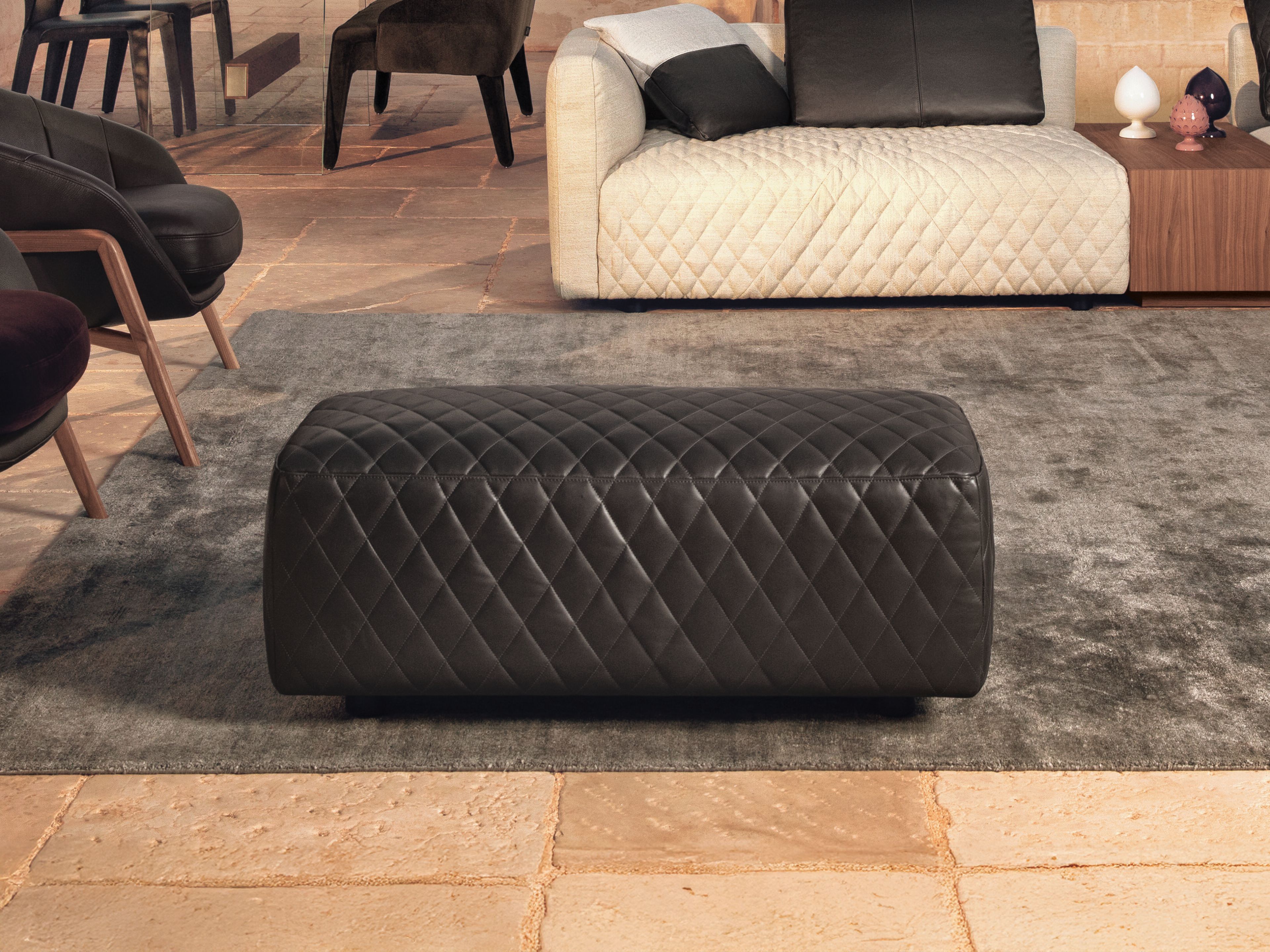 Круглый пуф из кожи Natuzzi Italia Melpot ARCH-00088252 - Вид №1