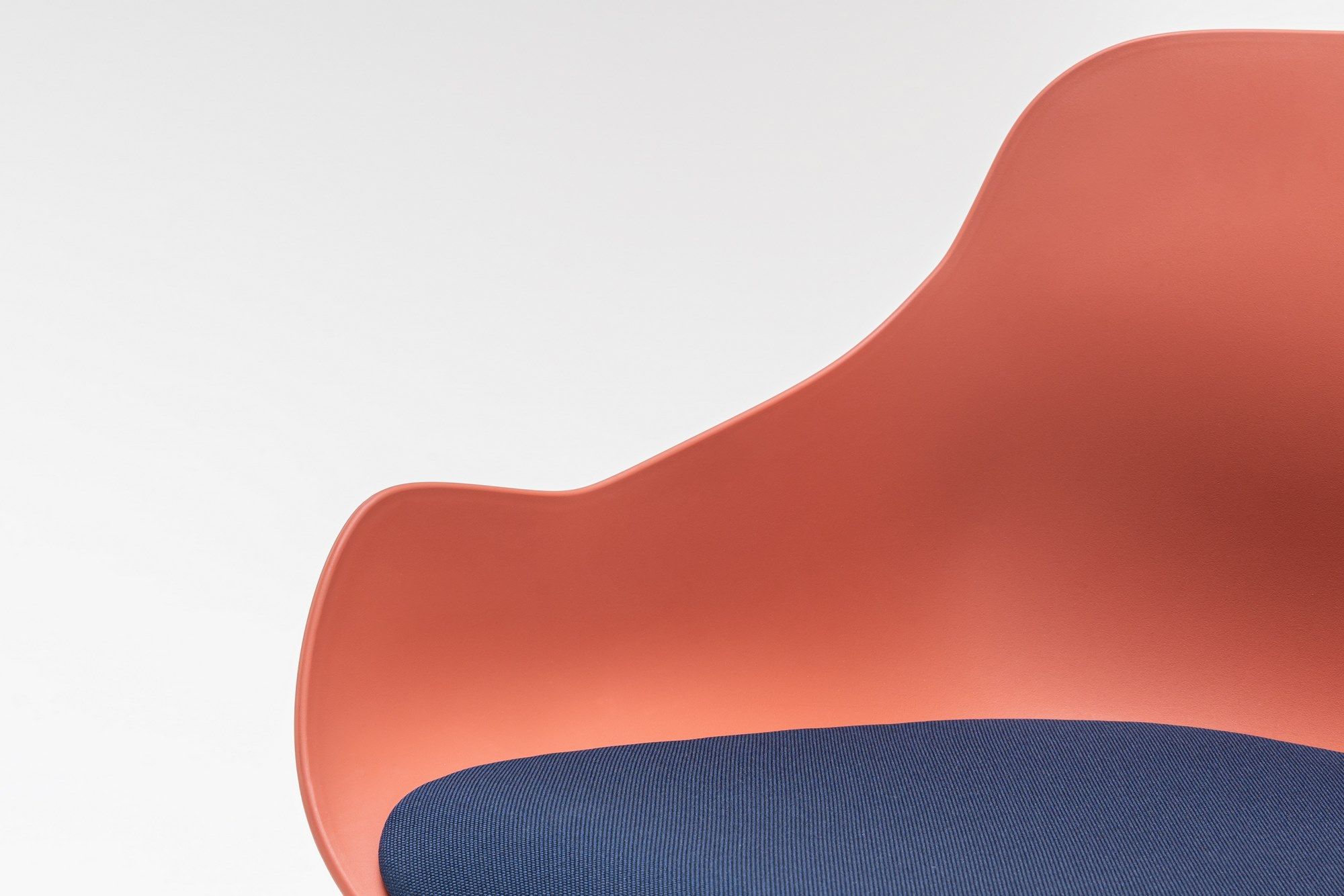 Вращающееся кресло из полипропилена со встроенной подушкой MDD Baltic ARCH-00118371 - Вид №11