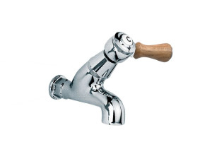 Настенный смеситель для раковины с одним отверстием