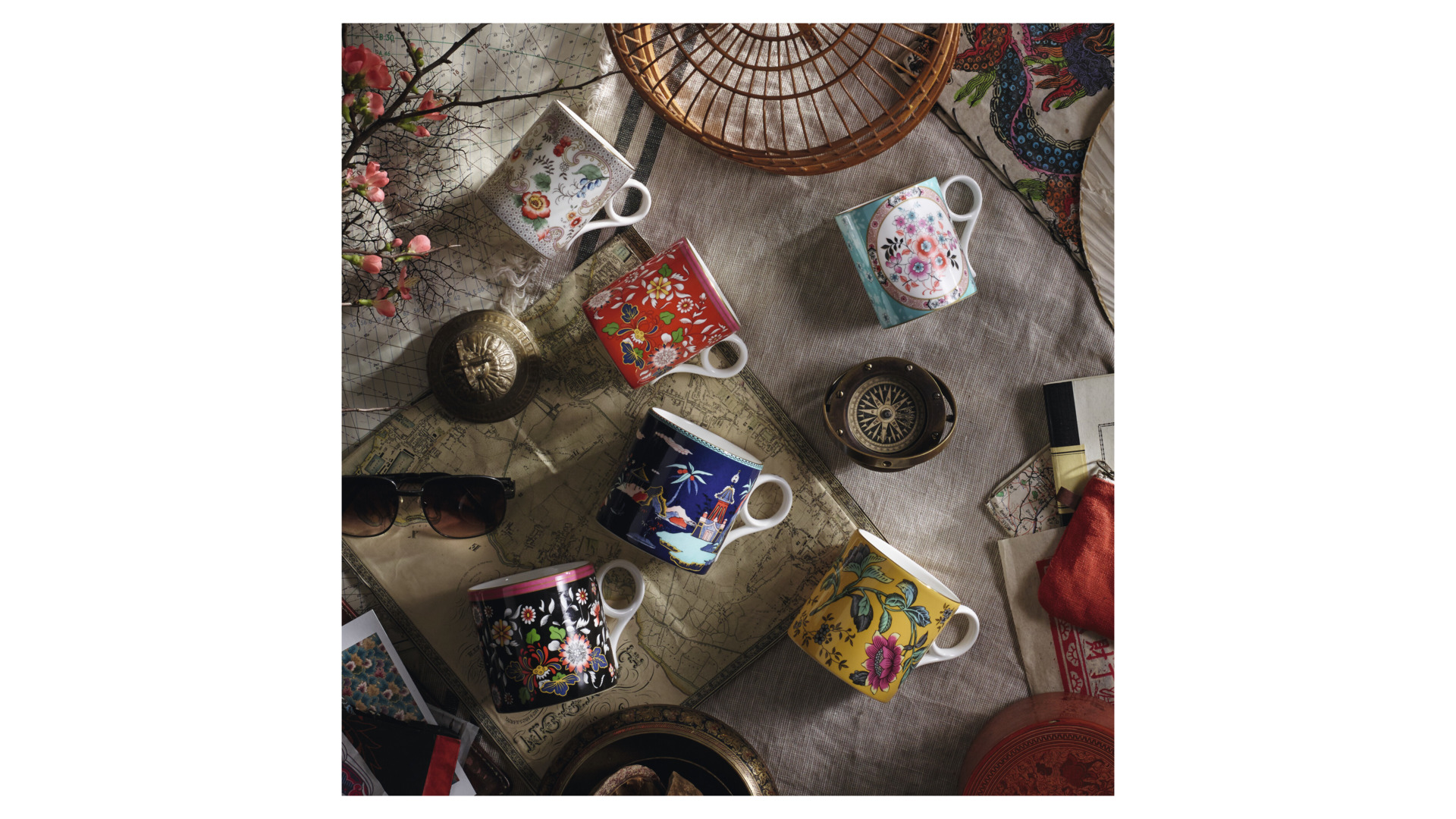 10671661 Wedgwood Кружка Wedgwood Вандерласт Камелия 200мл Фарфор костяной  - Вид №1