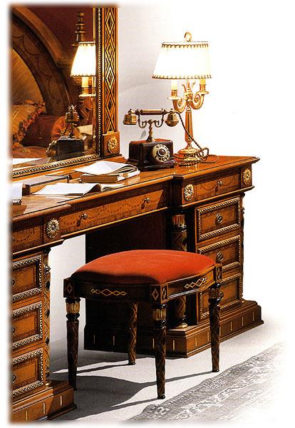 Пуф  EZIO BELLOTTI 3188 Platinum