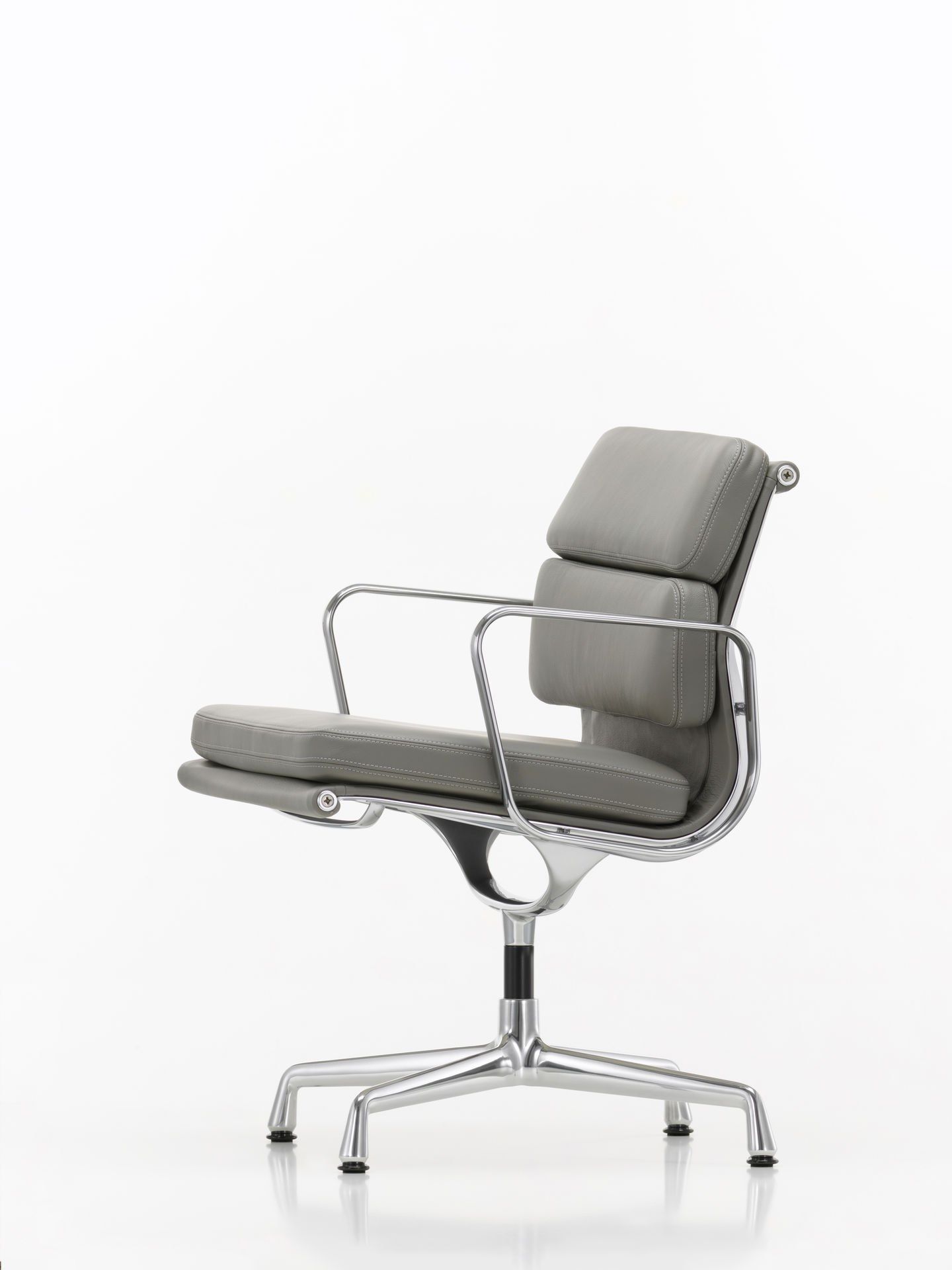 Кожаный спиц поворотный стул с подлокотниками VITRA Eames Soft Pad Group ARCH-00078216 - Вид №33