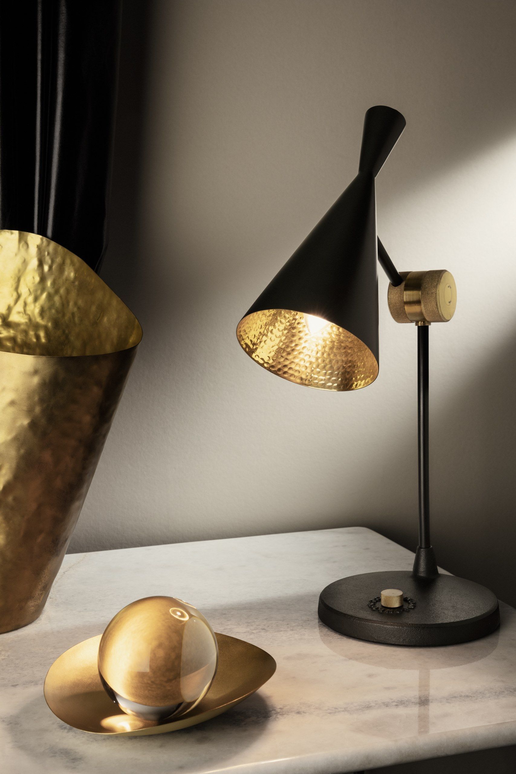 Регулируемая латунная светодиодная настольная лампа In Stock Tom Dixon ARCH-00048362 - Вид №3
