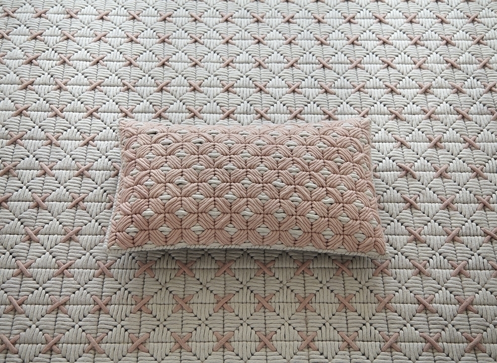 006135 Подушка Rose - Light grey 60x35 GAN Silai Silaï - Вид №2