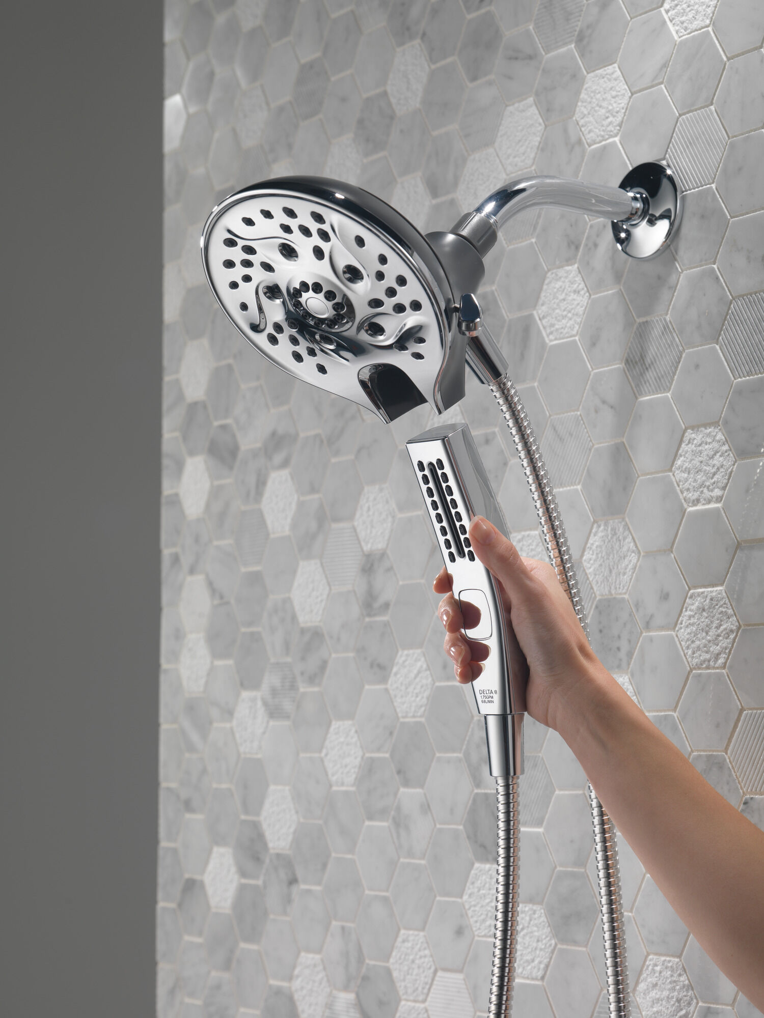 75510 Комбинированный H2O HSSH 1,75 галлона в минуту MagnaTite 5S Delta Faucet DELTA Хром - Вид №4