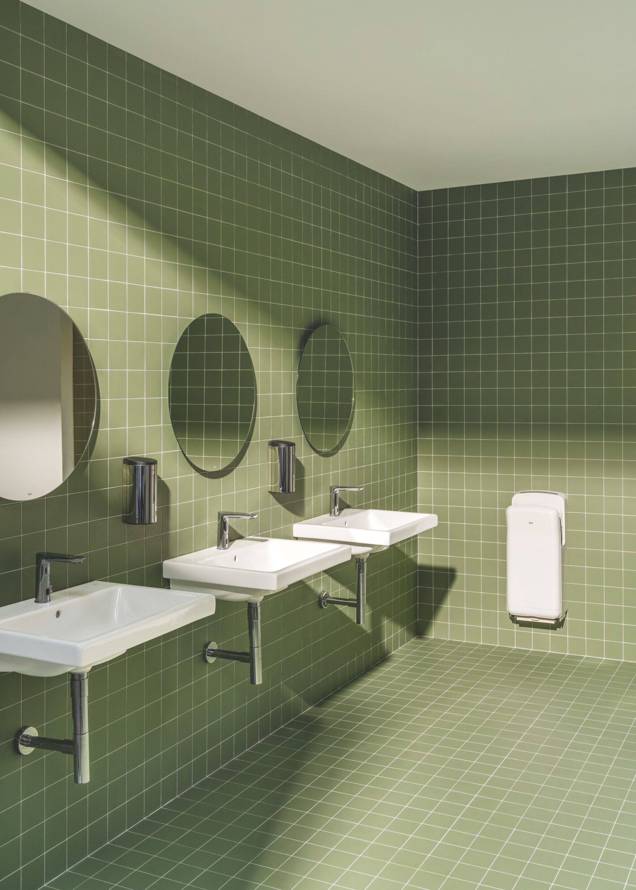 Электронный смеситель для раковины из хромированной латуни Roca Cala ARCH-00149189 - Вид №2