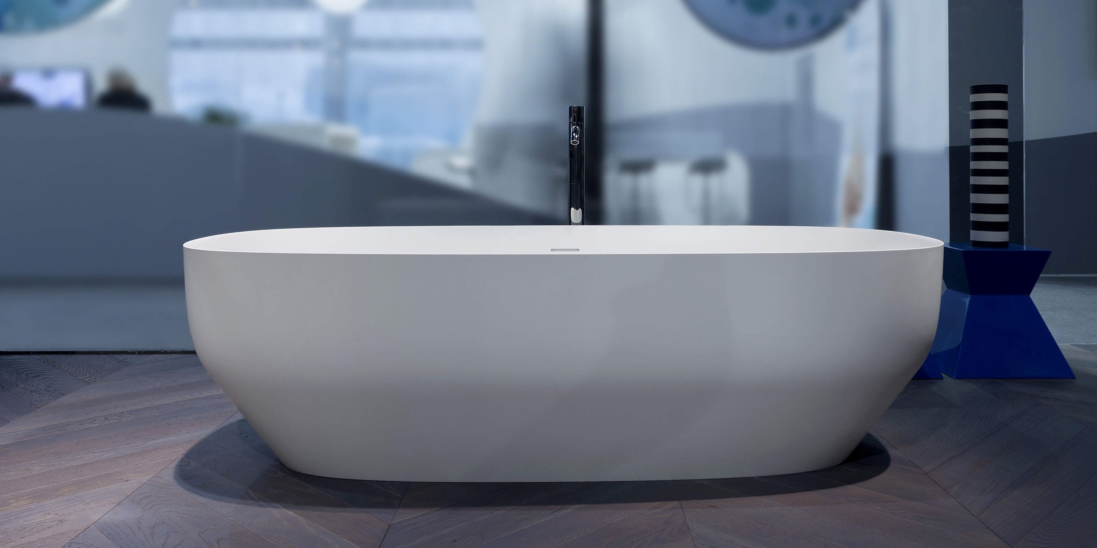 Овальная ванна в центре комнаты Ceramilux® Antoniolupi игла ARCH-00101088 - Вид №6