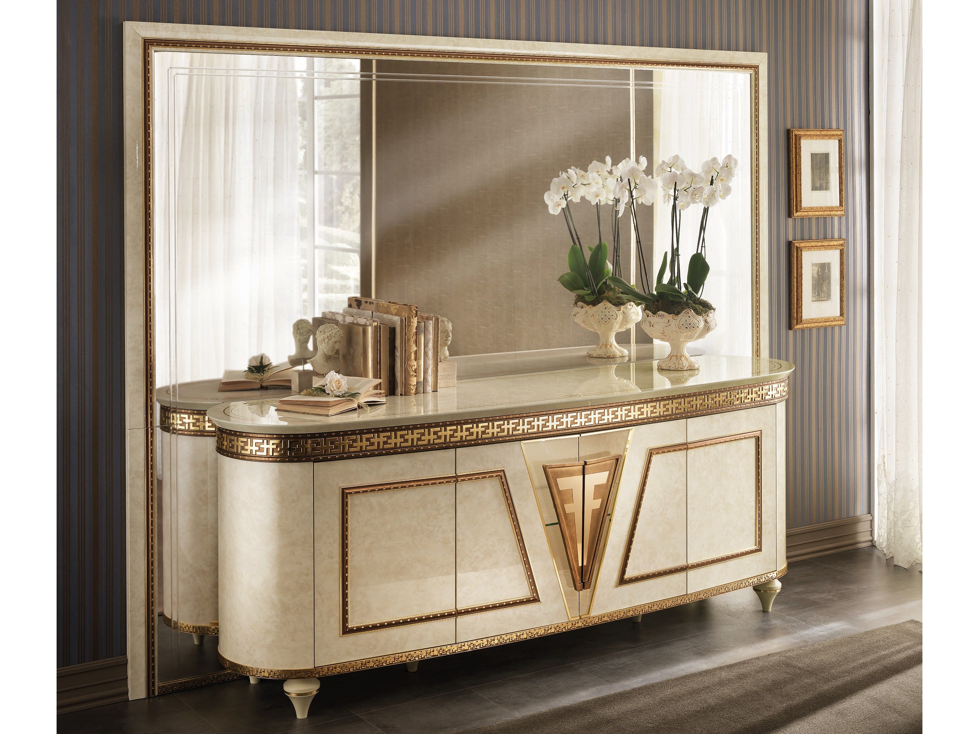 Настенное деревянное зеркало с рамкой Arredoclassic фантазия ARCH-00151469 - Вид №1