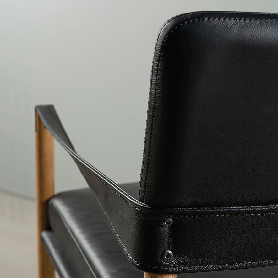 Дубовое и кожаное кресло с подлокотниками Hans K Bremen ARCH-00151344 - Вид №1