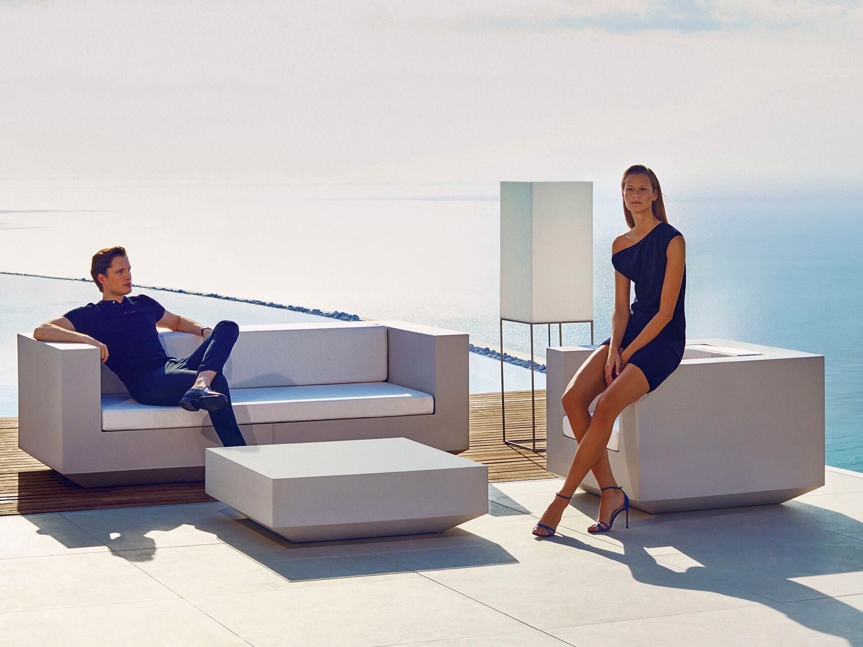 Квадратный садовый стол из полиэтилена Vondom ARCH-00032591 - Вид №1