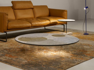 Журнальный столик из фаянса и оргстекла