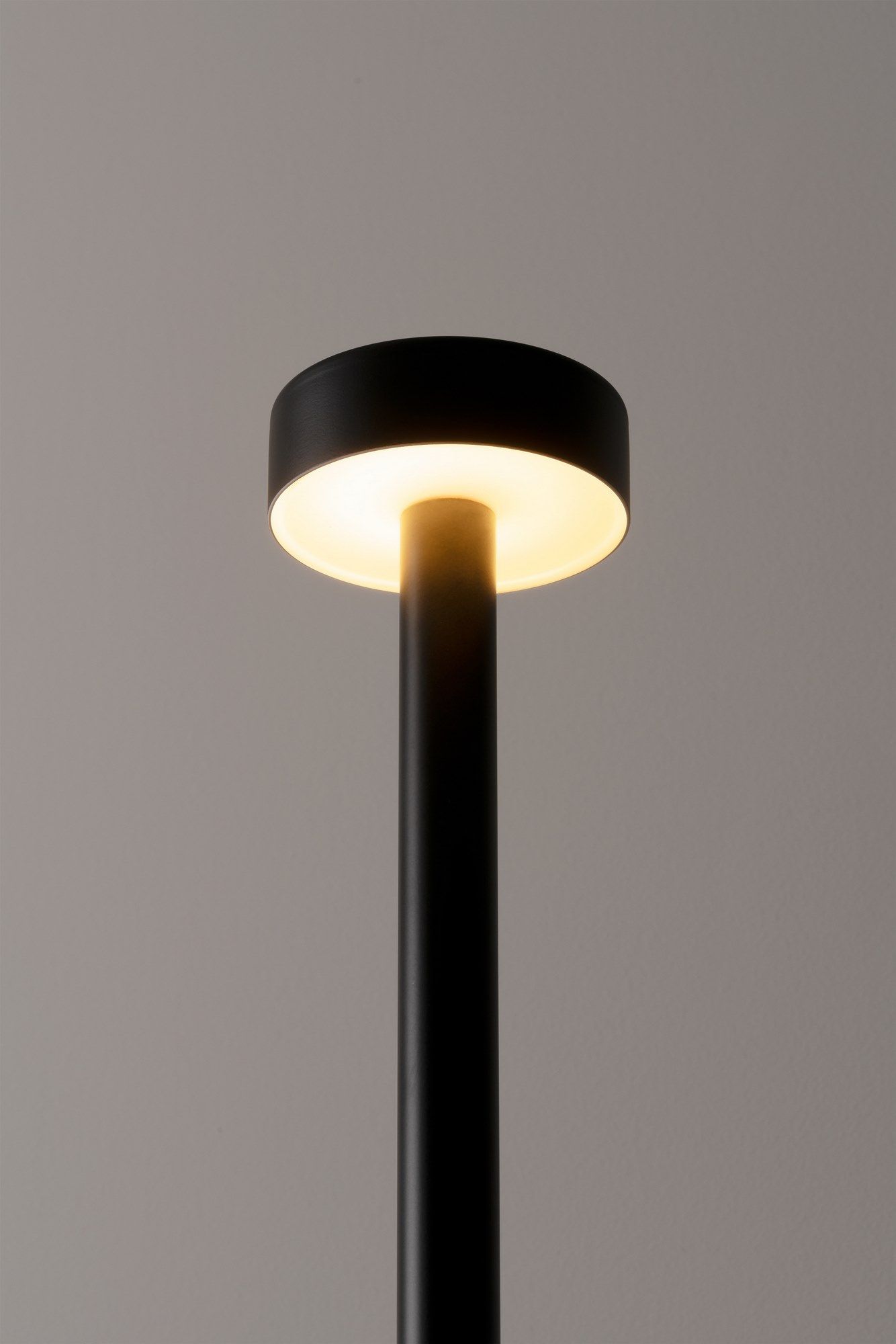 Стальная светодиодная напольная лампа Milan Iluminacion Peak Lane ARCH-00101077 - Вид №10