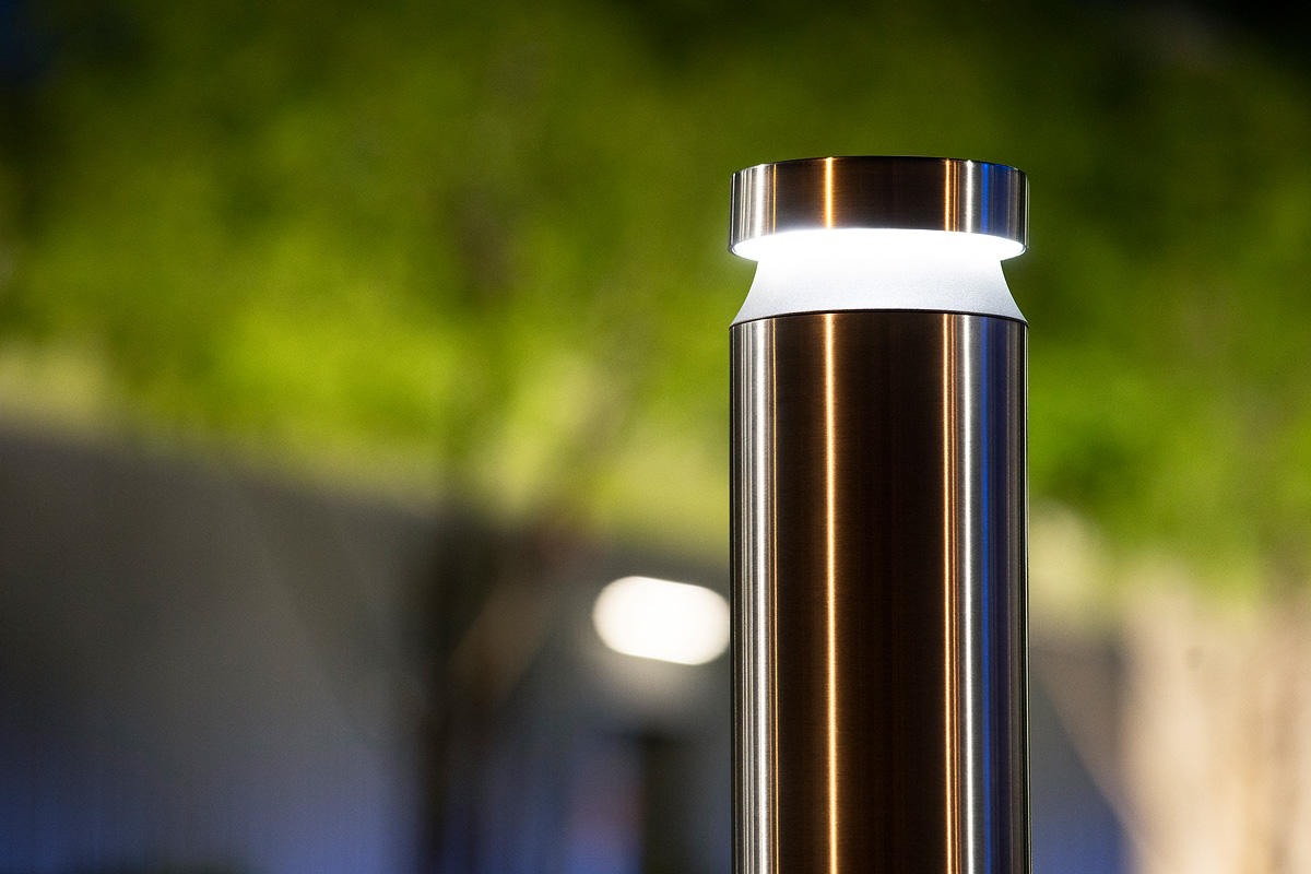 FSRT241 Столбик Helio, серия 600  Forms-surfaces  - Вид №9