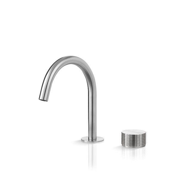 Смеситель на два отверстия для умывальника с изливом KRO101 linki 