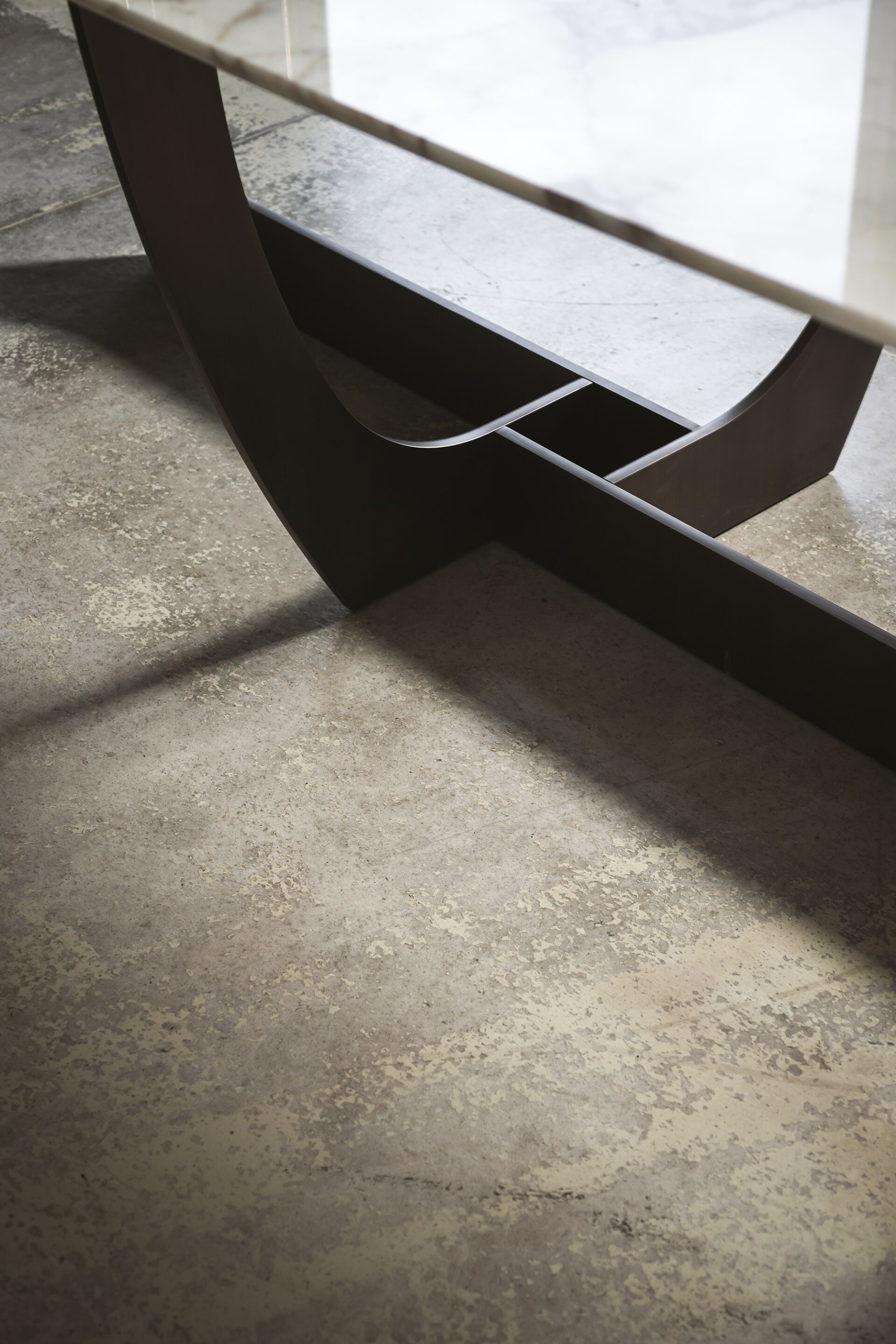 Мраморный бочковый стол Baxter ROMEO ARCH-00023812 - Вид №4