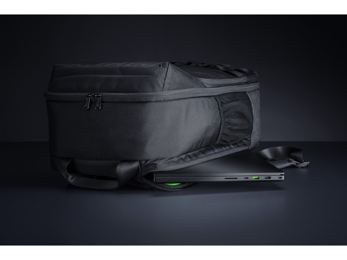 RC81-02920101-0500 concourse pro 17.3" backpak Razer Santreyd  - Вид №4