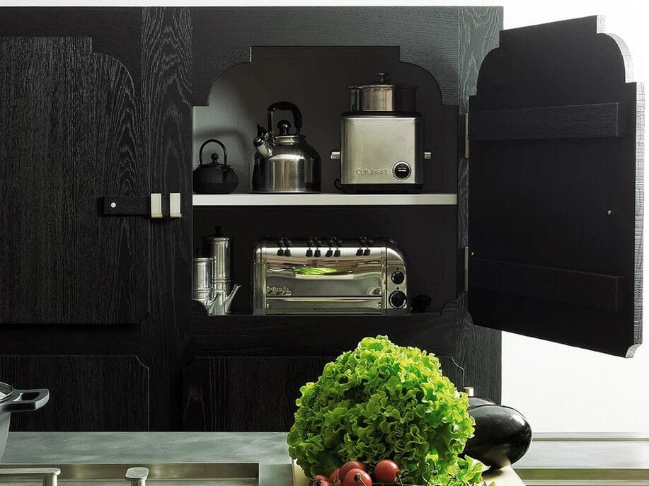 Шкаф из массива дерева с распашными дверцами Lando GIPSY ARCH-00143484 - Вид №2