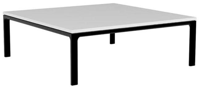 Andreu World Квадратный лакированный журнальный столик Raglan table Me8512 - Вид №1