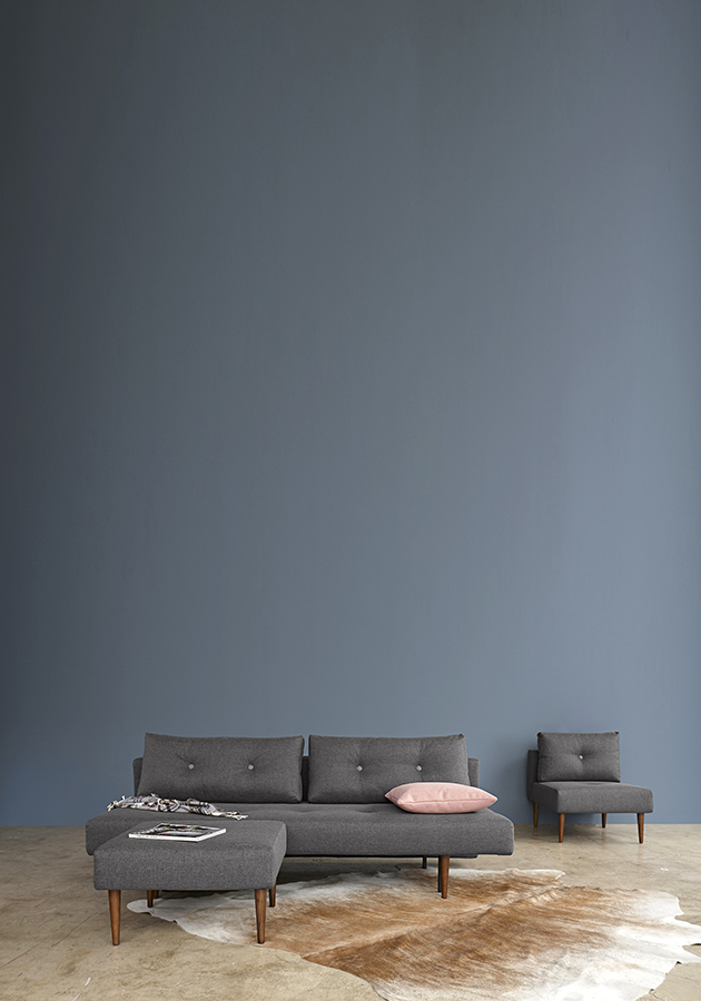 Пуф Recast с ножками из темного дерева и черной рамой, тёмно-синий Innovation Living RECASTPF515 - Вид №2