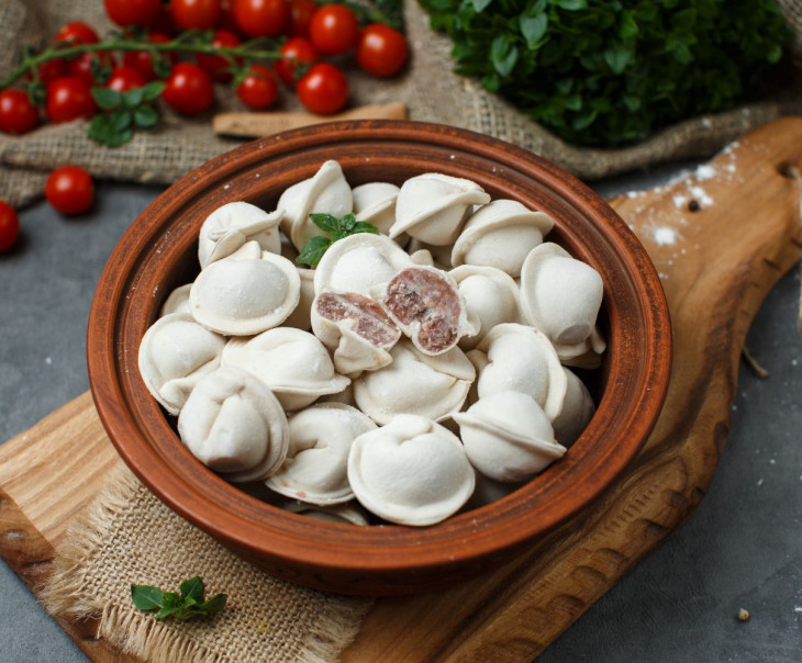 5788 Пельмени со свининой и говядиной Вкусляндия  - Вид №1