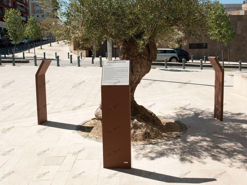 CYRIA Кафедра для общественных мест Eudald sun-id-1382445