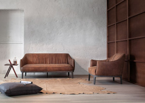 Кожаный диван