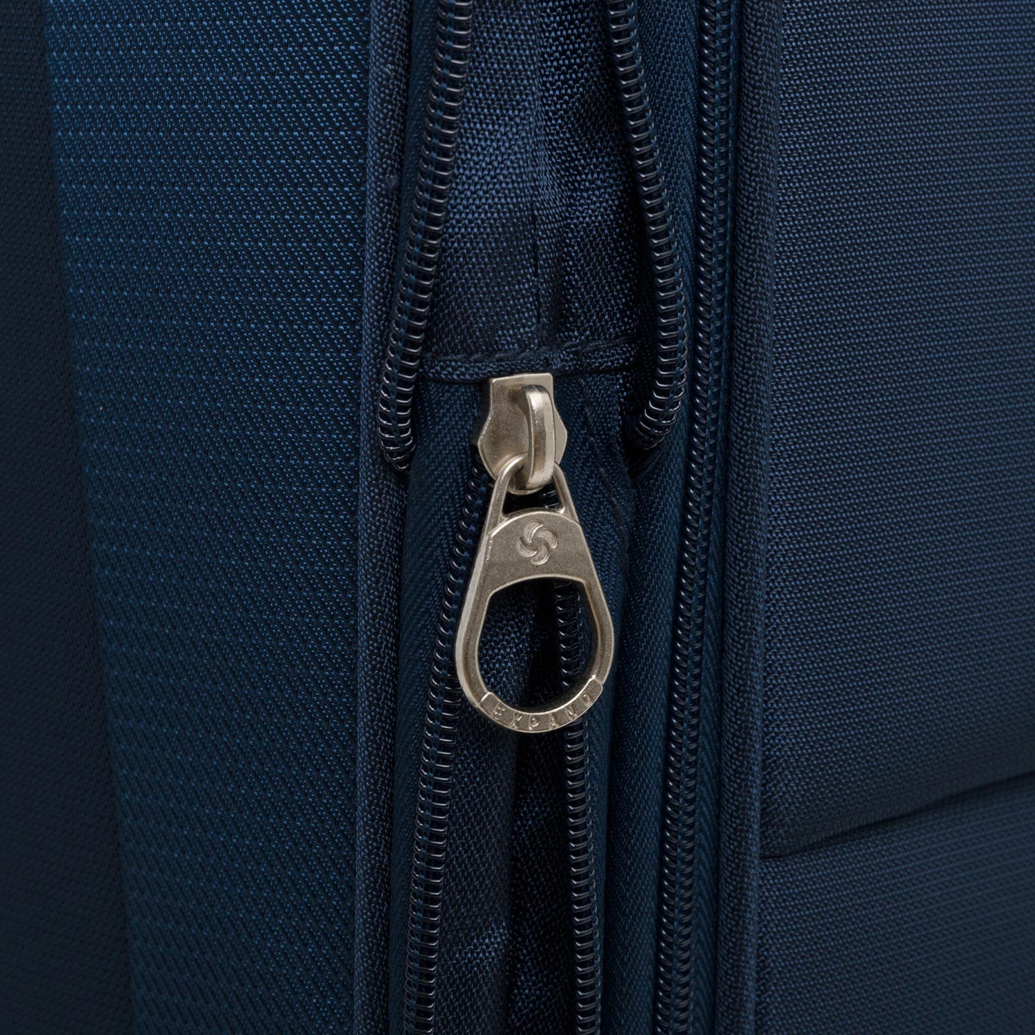 CR1-01902 Чемодан CR1*902 Upright M Samsonite Adair  - Вид №8