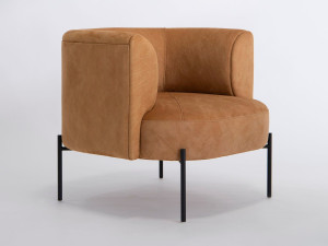 Тканевое кресло с металлическим основанием и подлокотниками