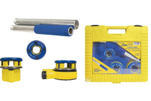 17809798 Набор клуппов 1/2", 3/4", 1", 1 1/4" для нарезания резьбы с плашкодержателем и трещоткой 30501001 МАМОНТ
