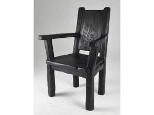 Дубовый стул с подлокотниками