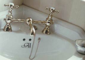 Gentry Home Таз большой белый Victorian Хром GH102104 - Вид №1