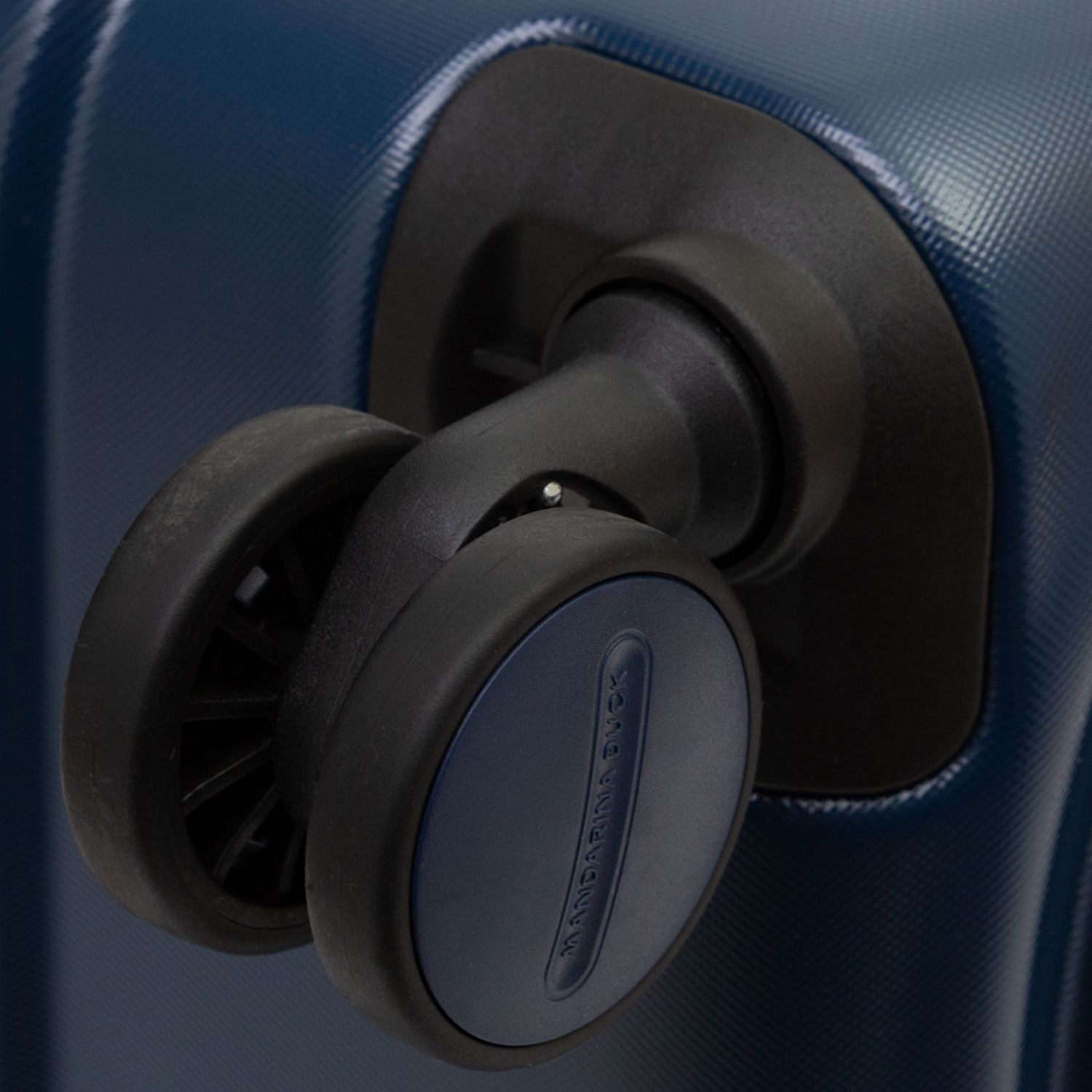 SZV32-23E Чемодан SZV32 Expandable Medium Trolley Mandarina Duck Logoduck+  - Вид №4