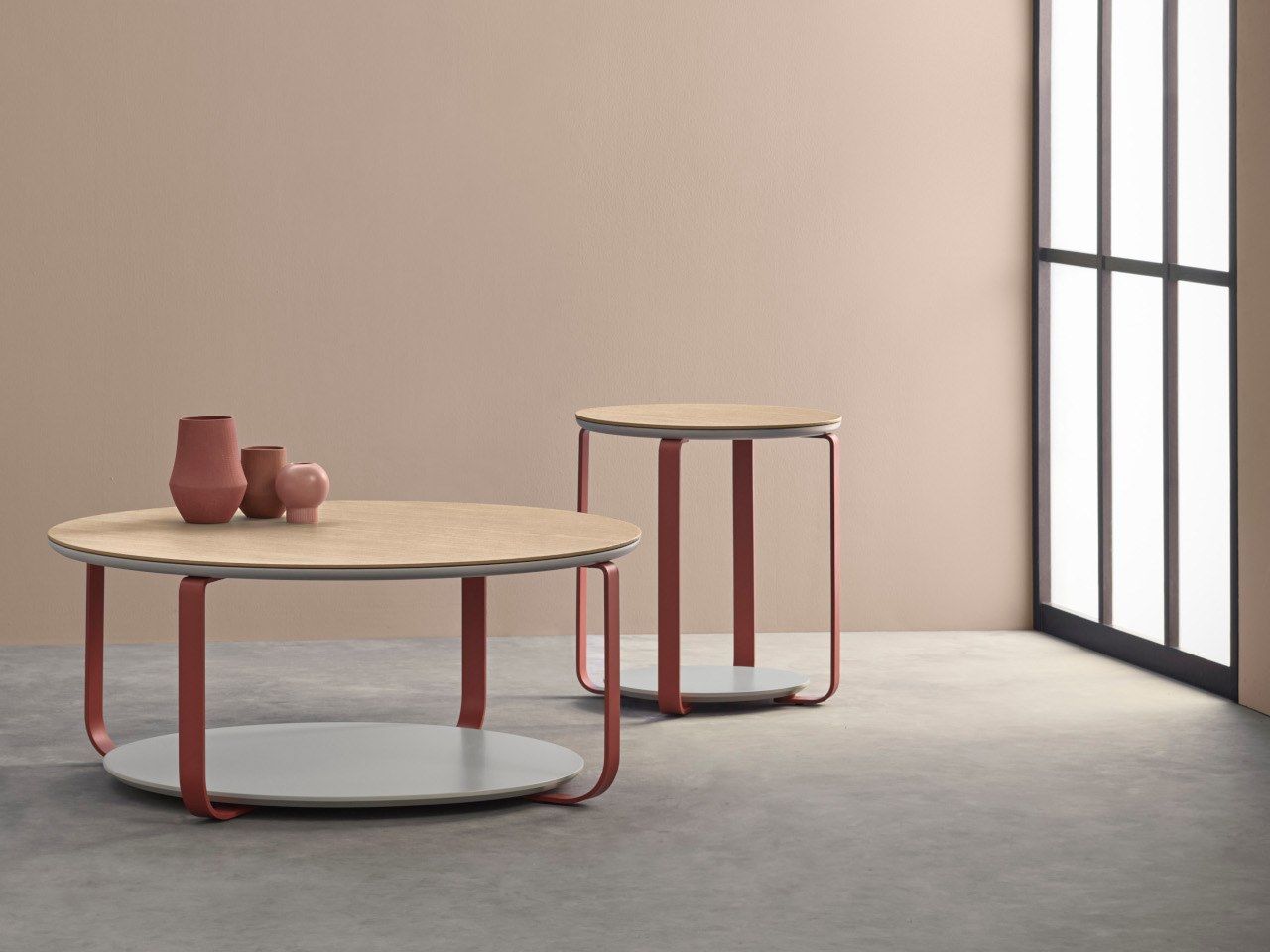 Деревянный круглый журнальный столик Kendo Mobiliario Clik ARCH-00123961 - Вид №1