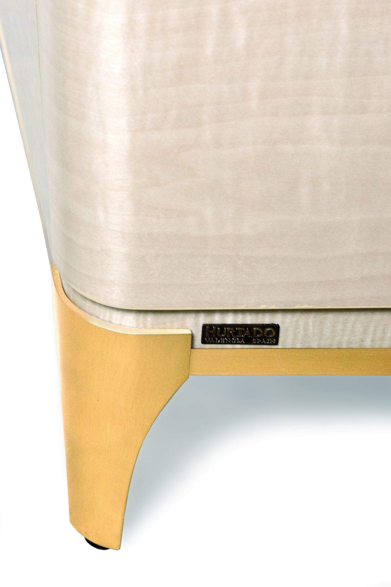 Шкаф для телевизора из дерева и мрамора с распашными дверцами и кожаными вставками Hurtado Evolution ARCH-00080067 - Вид №6