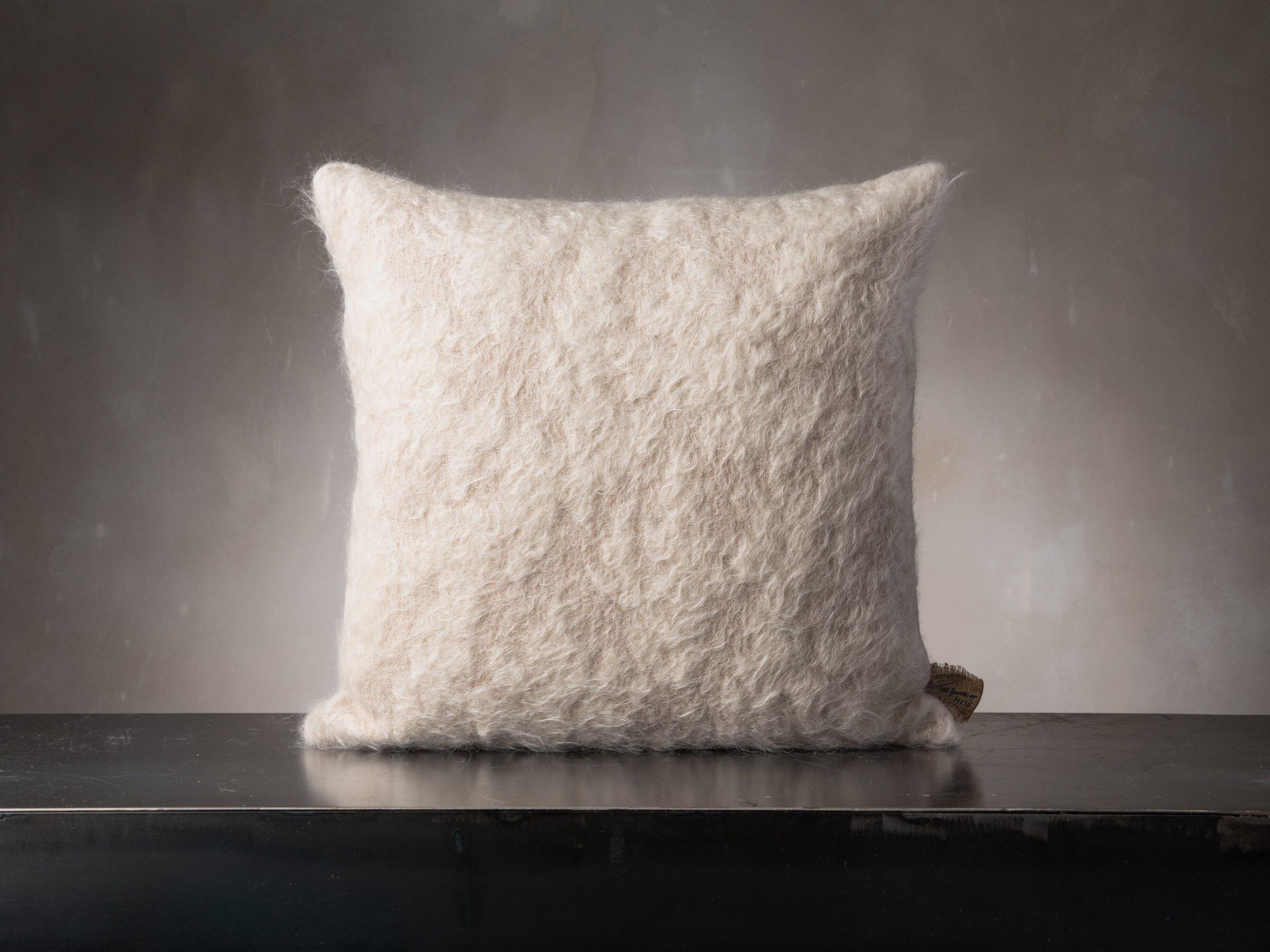 Квадратная подушка The House of Lyria DISSOLVENZA ARCH-00030840