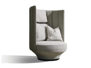 Тканевое кресло с высокой спинкой