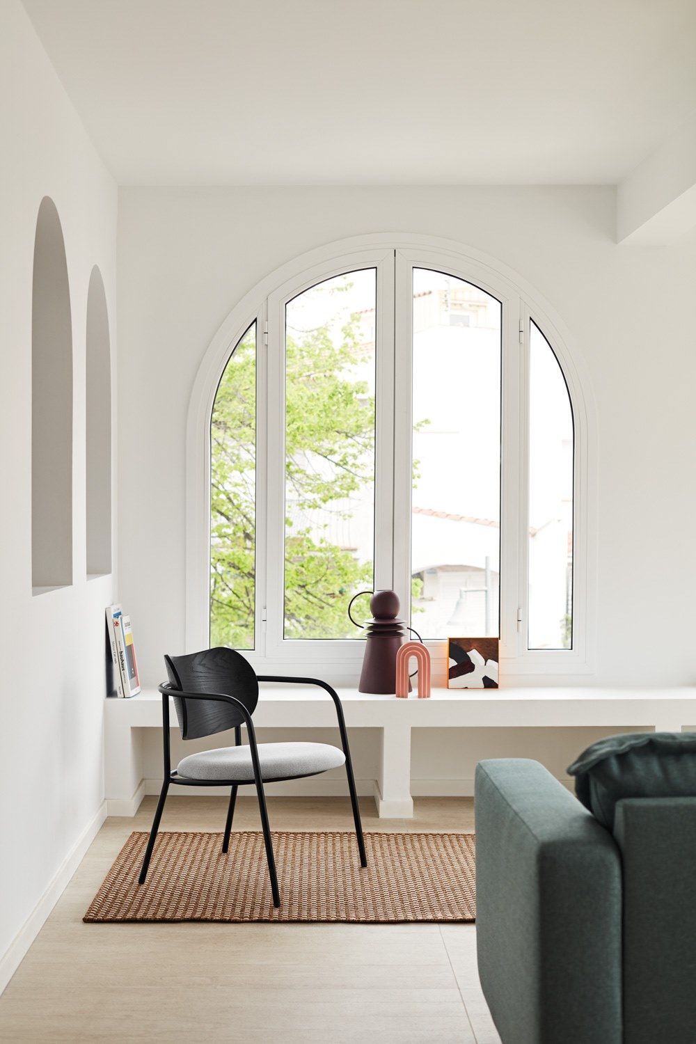 Металлическое кресло с мягким сиденьем TEULAT Eclipse ARCH-00150639 - Вид №20