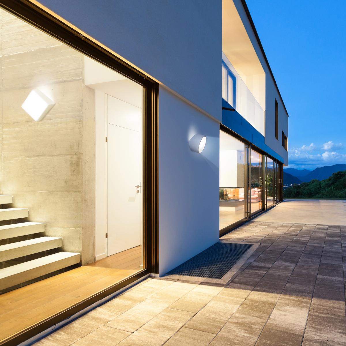 064687 Бра квадратное 5481 Mantra Mini