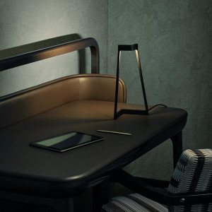 096491 Настольный светильник MANTRA MINIMAL 7281 Mantra Minimal