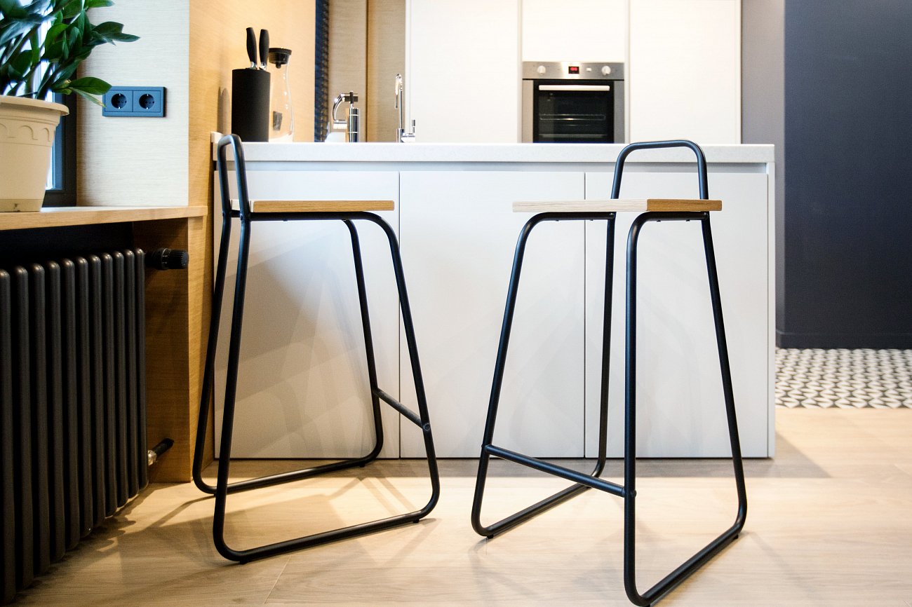 Барный стул с деревянным сиденьем синий Bauhaus WOODI  00-3966294 Синий  - Вид №2