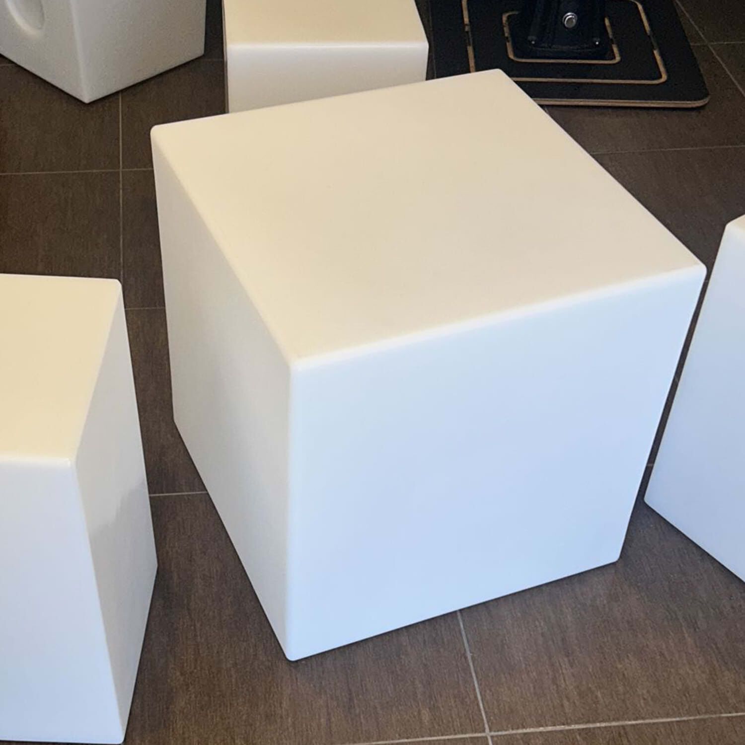 Квадратный светящийся садовый стол из полиэтилена SINED CUBY ARCH-00149364 - Вид №1